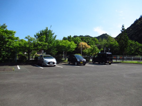 湯谷温泉駐車場